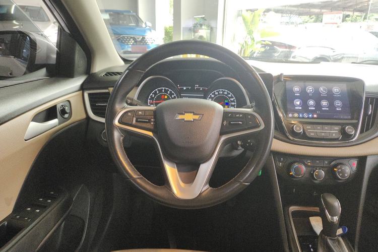 Used Chevrolet Monza 2022 320 Automatic Enjoyment Sunroof Version Steering Wheel