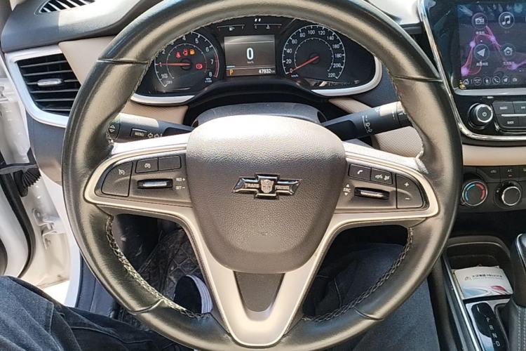Used Chevrolet Monza 2022 320 Automatic Enjoyment Sunroof Version Steering Wheel