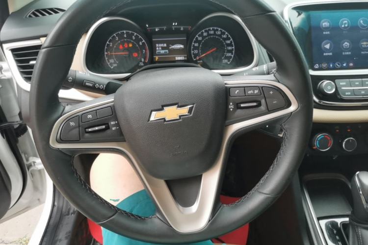 Used Chevrolet Monza 2022 320 Automatic Enjoyment Sunroof Version Steering Wheel