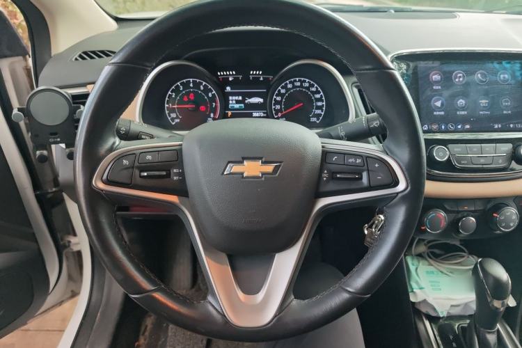 Used Chevrolet Monza 2022 320 Automatic Enjoyment Sunroof Version Steering Wheel