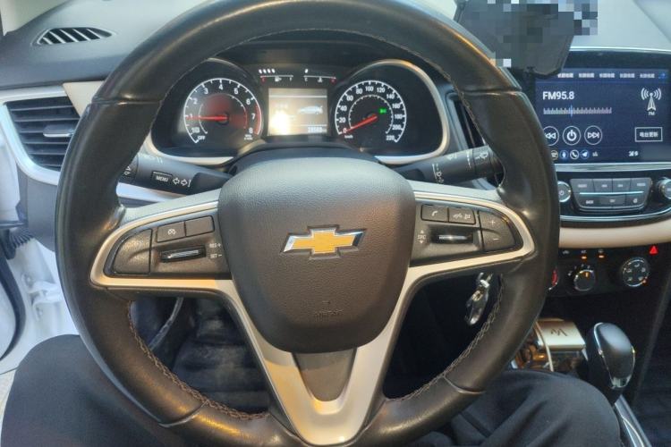 Used Chevrolet Monza 2022 320 Automatic Enjoyment Sunroof Version Steering Wheel