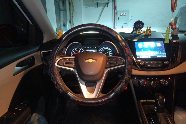 Used Chevrolet Monza 2022 320 Automatic Enjoyment Sunroof Version Steering Wheel