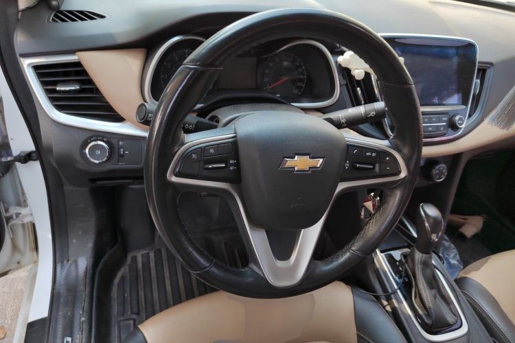 Used Chevrolet Monza 2022 320 Automatic Enjoyment Sunroof Version Steering Wheel