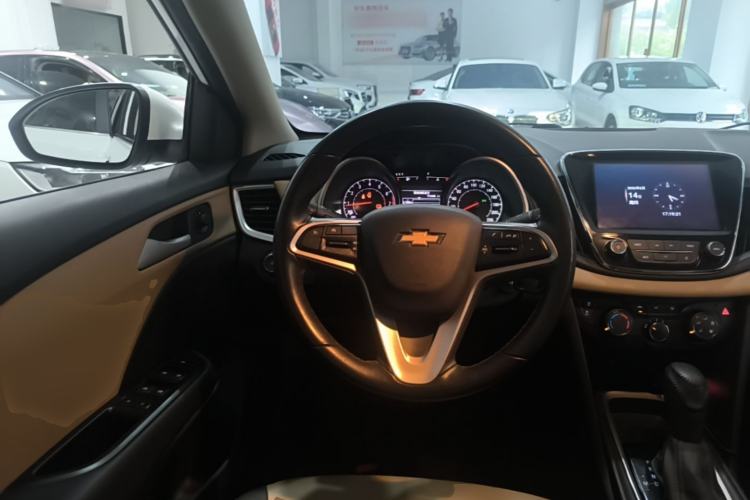 Used Chevrolet Monza 2022 320 Automatic Enjoyment Sunroof Version Steering Wheel