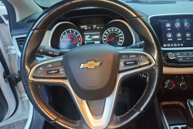 Used Chevrolet Monza 2022 320 Automatic Enjoyment Sunroof Version Steering Wheel