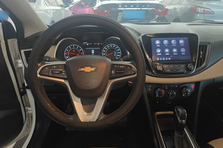 Used Chevrolet Monza 2022 320 Automatic Enjoyment Sunroof Version Steering Wheel