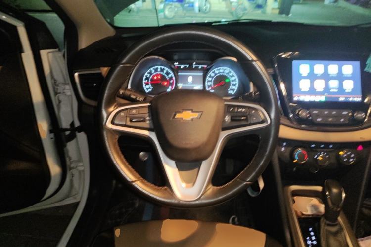 Used Chevrolet Monza 2022 320 Automatic Enjoyment Sunroof Version Steering Wheel