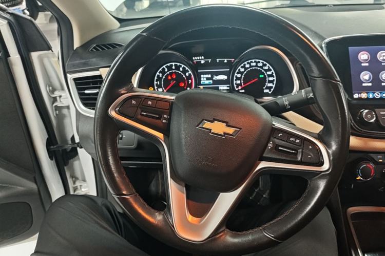 Used Chevrolet Monza 2022 320 Automatic Enjoyment Sunroof Version Steering Wheel
