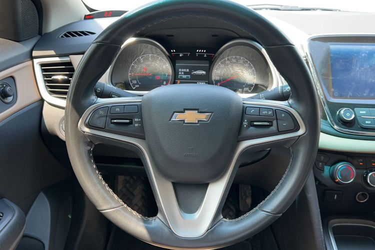 Used Chevrolet Monza 2022 320 Automatic Enjoyment Sunroof Version Steering Wheel