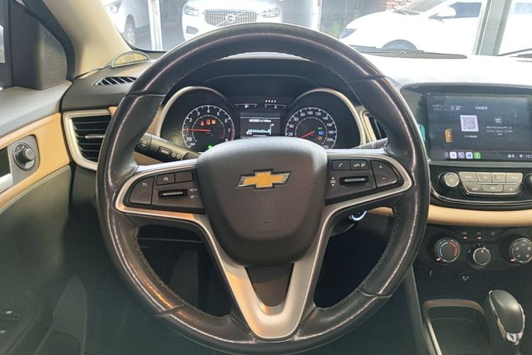 Used Chevrolet Monza 2022 320 Automatic Enjoyment Sunroof Version Steering Wheel