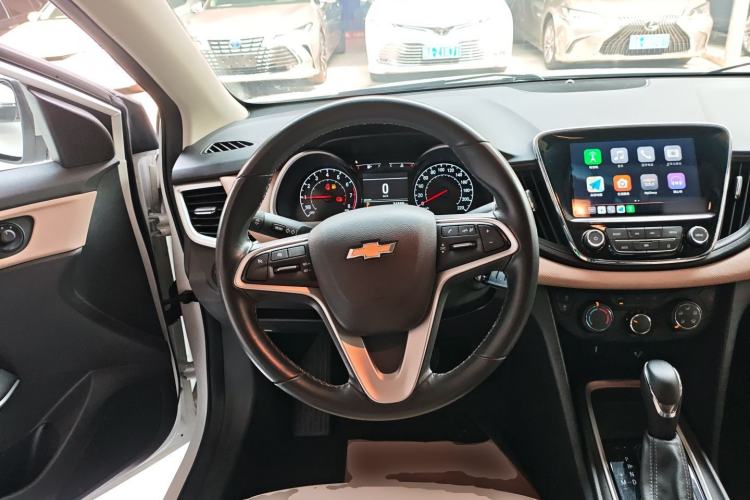 Used Chevrolet Monza 2022 320 Automatic Enjoyment Sunroof Version Steering Wheel