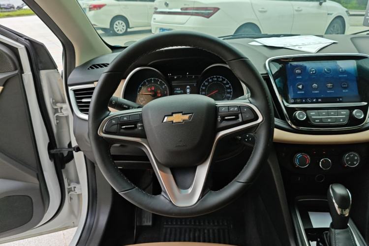 Used Chevrolet Monza 2022 320 Automatic Enjoyment Sunroof Version Steering Wheel