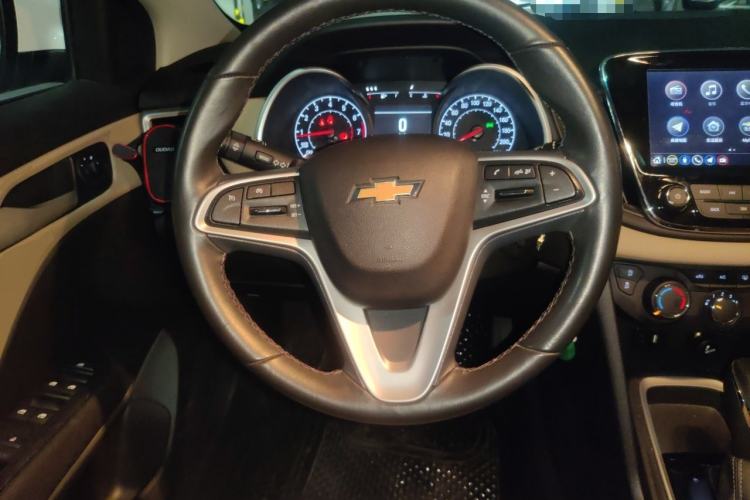 Used Chevrolet Monza 2022 320 Automatic Enjoyment Sunroof Version Steering Wheel