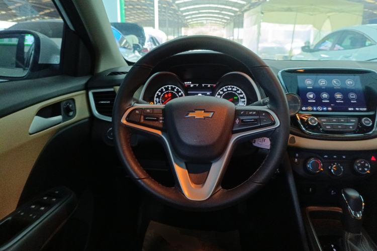 Used Chevrolet Monza 2022 320 Automatic Enjoyment Sunroof Version Steering Wheel