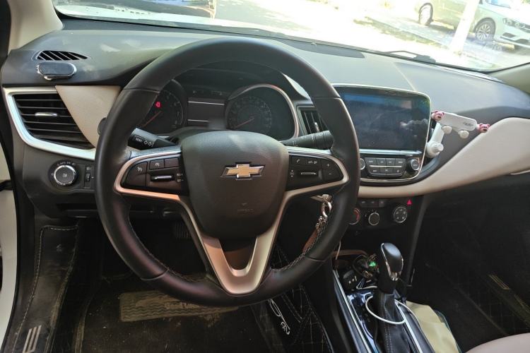 Used Chevrolet Monza 2022 320 Automatic Enjoyment Sunroof Version Steering Wheel