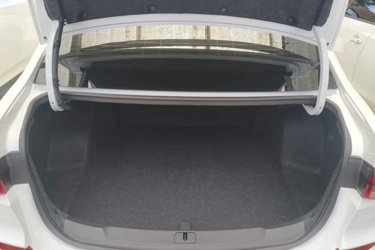 Used Chevrolet Monza 2022 320 Automatic Enjoyment Sunroof Version Trunk