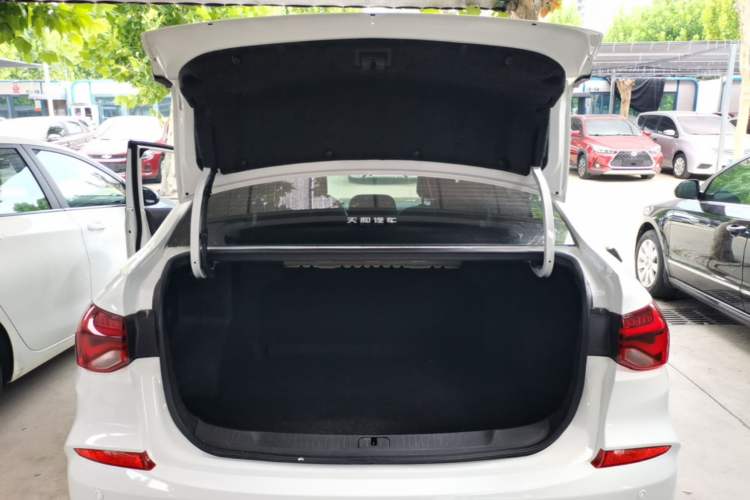 Used Chevrolet Monza 2022 320 Automatic Enjoyment Sunroof Version Trunk