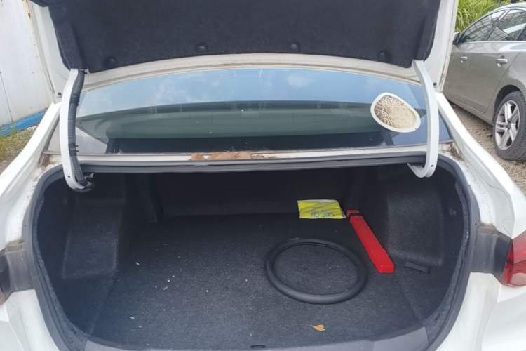 Used Chevrolet Monza 2022 320 Automatic Enjoyment Sunroof Version Trunk
