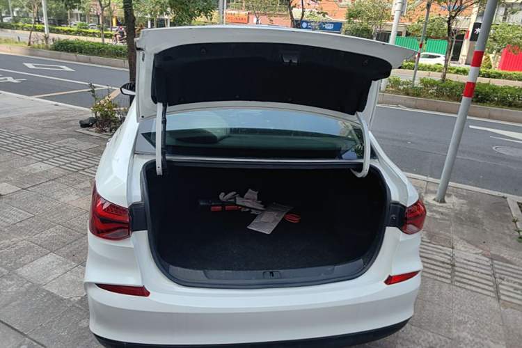 Used Chevrolet Monza 2022 320 Automatic Enjoyment Sunroof Version Trunk
