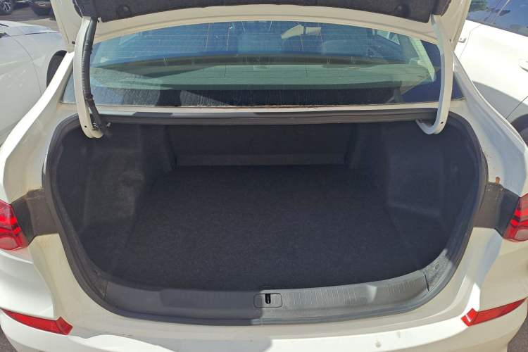Used Chevrolet Monza 2022 320 Automatic Enjoyment Sunroof Version Trunk