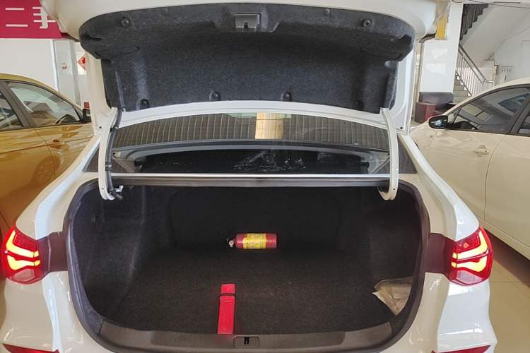 Used Chevrolet Monza 2022 320 Automatic Enjoyment Sunroof Version Trunk