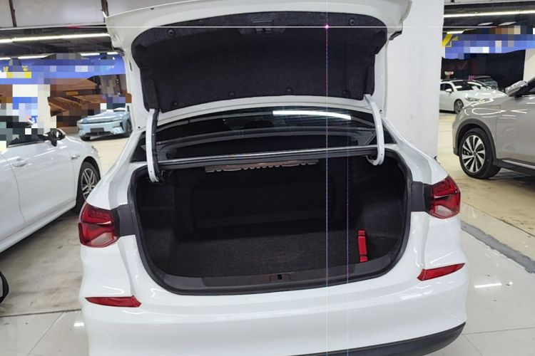 Used Chevrolet Monza 2022 320 Automatic Enjoyment Sunroof Version Trunk