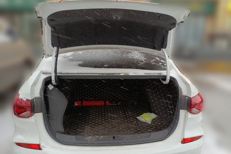 Used Chevrolet Monza 2022 320 Automatic Enjoyment Edition Trunk