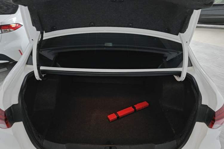 Used Chevrolet Monza 2022 320 Automatic Enjoyment Sunroof Version Trunk