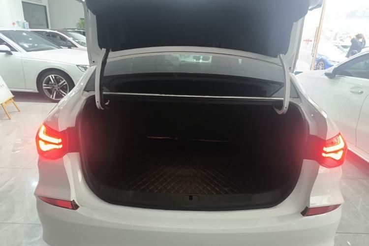 Used Chevrolet Monza 2022 320 Automatic Enjoyment Sunroof Version Trunk