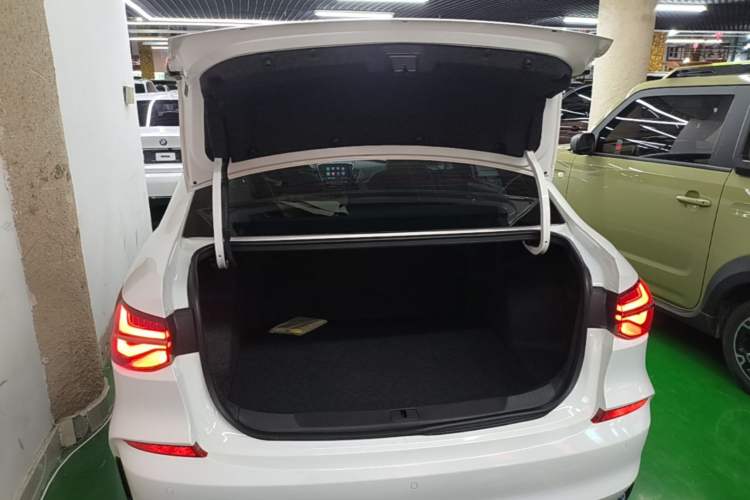 Used Chevrolet Monza 2022 Light Hybrid RS 330T Automatic Comfort Edition Trunk