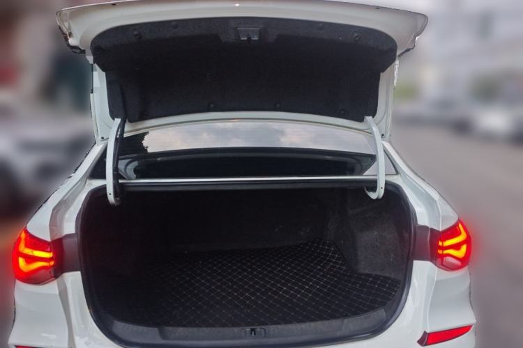 Used Chevrolet Monza 2022 320 Automatic Enjoyment Sunroof Version Trunk