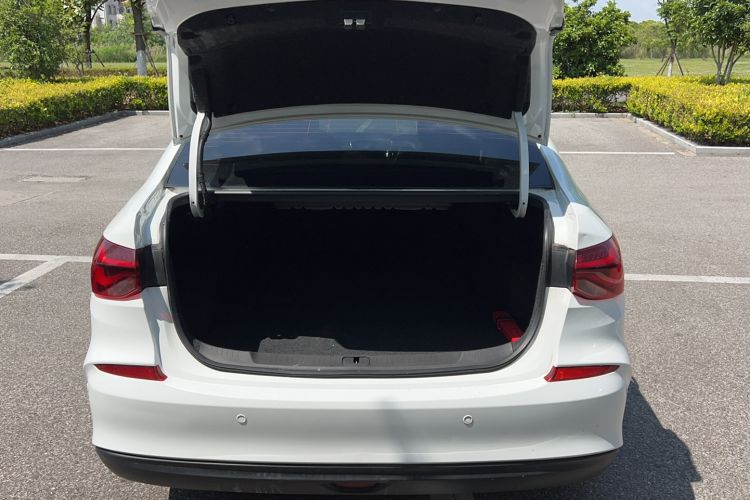 Used Chevrolet Monza 2022 320 Automatic Enjoyment Sunroof Version Trunk
