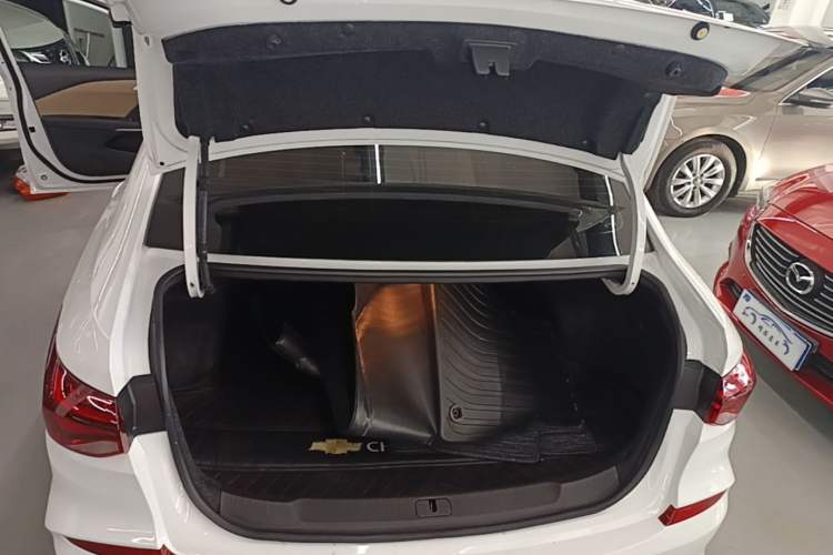 Used Chevrolet Monza 2022 320 Automatic Enjoyment Sunroof Version Trunk