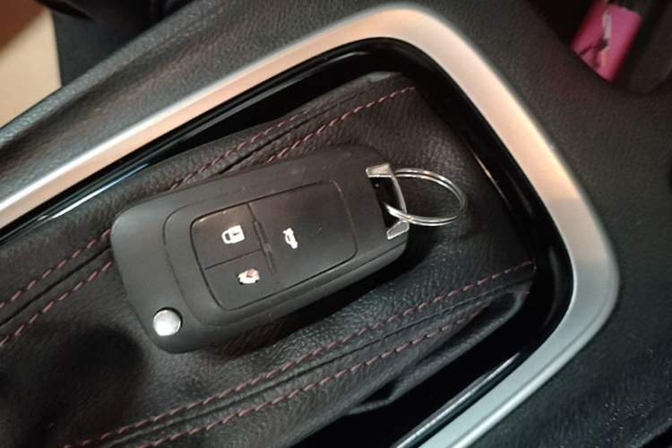 Used Chevrolet Monza 2022 Light Hybrid RS 330T Automatic Comfort Edition Vehicle Key