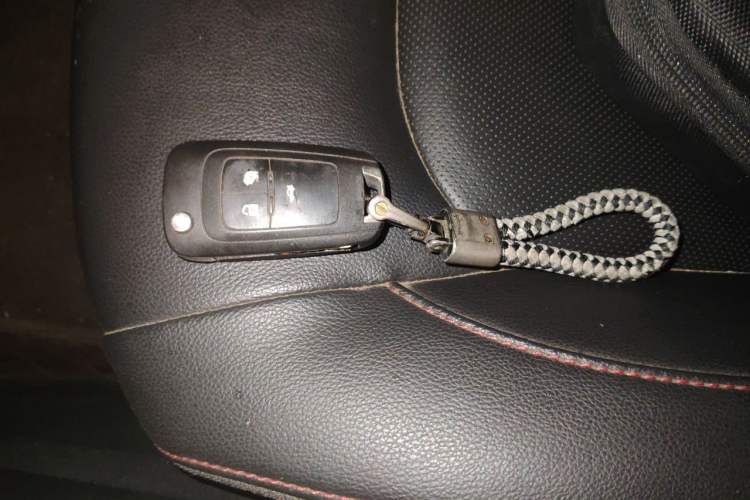 Used Chevrolet Monza 2022 Light Hybrid Redline 320T Dual-Clutch Thrilling Edition Vehicle Key
