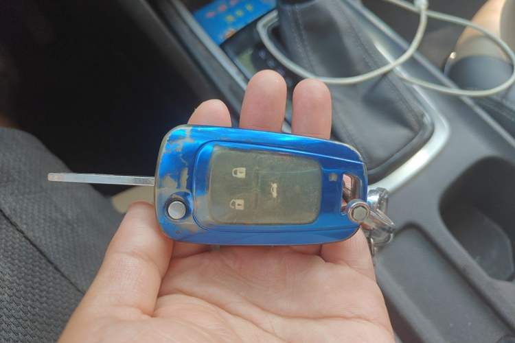 Used Chevrolet Monza 2022 320 Automatic Enjoyment Sunroof Version Vehicle Key