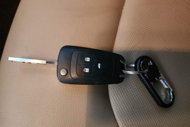 Used Chevrolet Monza 2022 320 Automatic Enjoyment Sunroof Version Vehicle Key