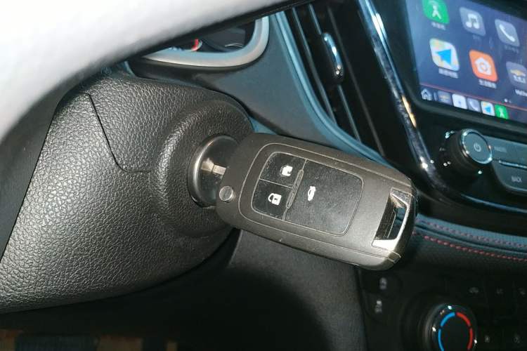 Used Chevrolet Monza 2022 Light Hybrid RS 330T Automatic Comfort Edition Vehicle Key