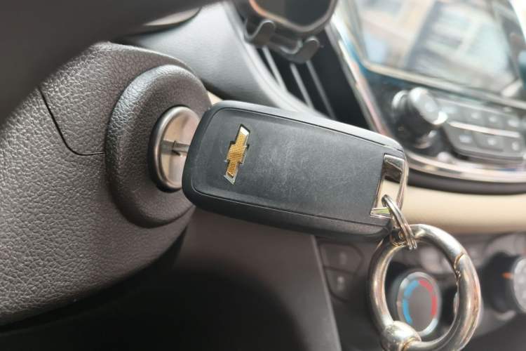 Used Chevrolet Monza 2022 320 Automatic Enjoyment Sunroof Version Vehicle Key