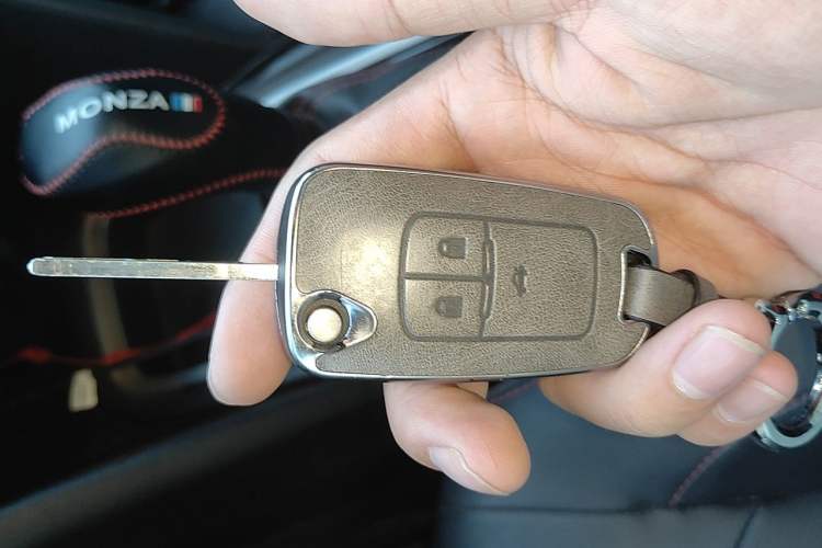 Used Chevrolet Monza 2022 Light Hybrid RS 330T Automatic Comfort Edition Vehicle Key
