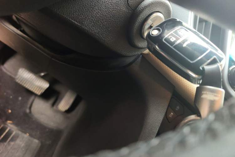 Used Chevrolet Monza 2022 320 Automatic Enjoyment Sunroof Version Vehicle Key