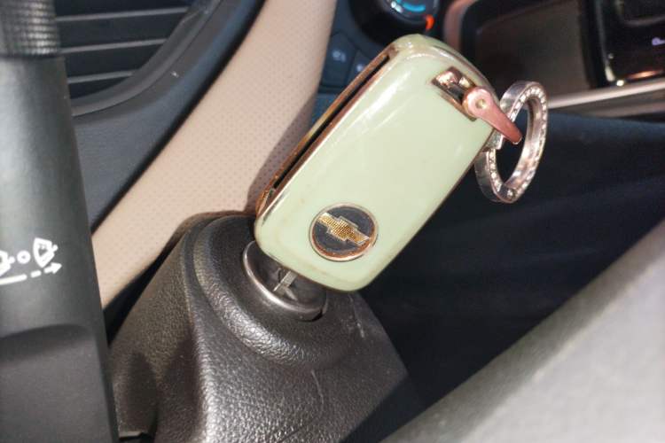 Used Chevrolet Monza 2022 320 Automatic Enjoyment Sunroof Version Vehicle Key