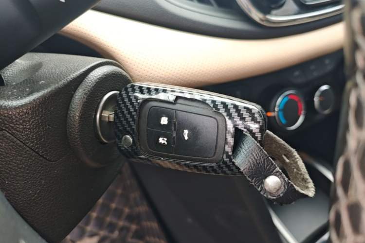 Used Chevrolet Monza 2022 320 Automatic Enjoyment Edition Vehicle Key