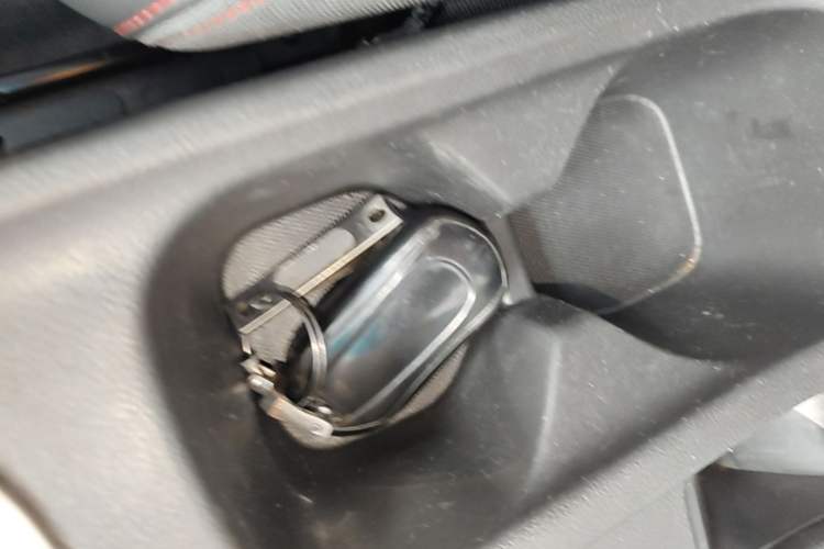 Used Chevrolet Monza 2022 Light Hybrid RS 330T Automatic Comfort Edition Vehicle Key