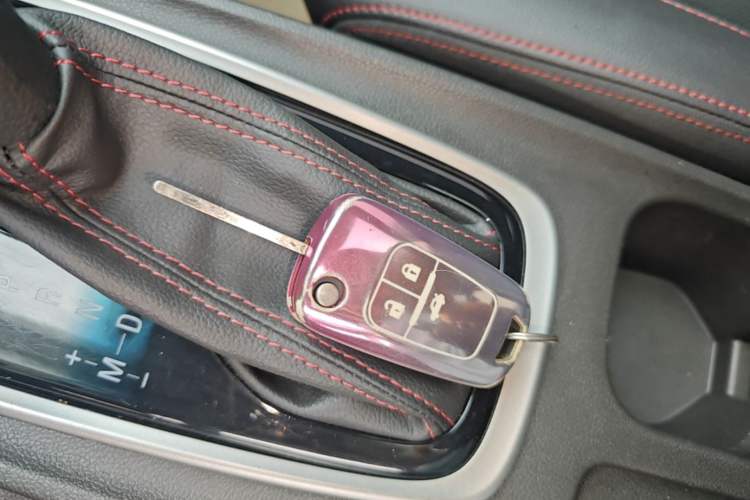Used Chevrolet Monza 2022 Light Hybrid Redline 320T Dual-Clutch Thrilling Edition Vehicle Key
