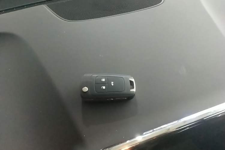 Used Chevrolet Monza 2022 320 Automatic Enjoyment Sunroof Version Vehicle Key
