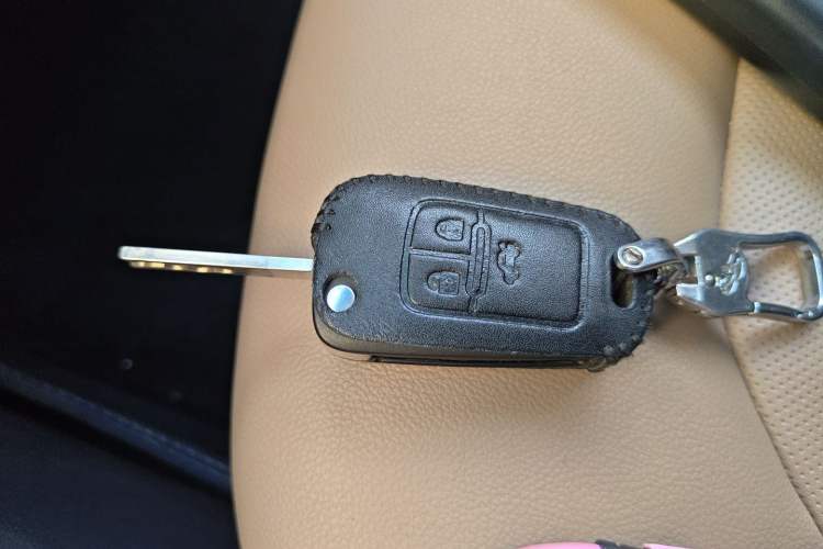 Used Chevrolet Monza 2022 320 Automatic Enjoyment Sunroof Version Vehicle Key