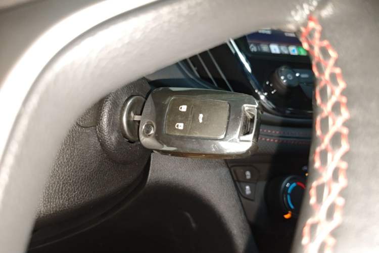 Used Chevrolet Monza 2022 Light Hybrid RS 330T Automatic Comfort Edition Vehicle Key