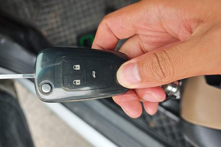 Used Chevrolet Monza 2022 320 Automatic Enjoyment Edition Vehicle Key