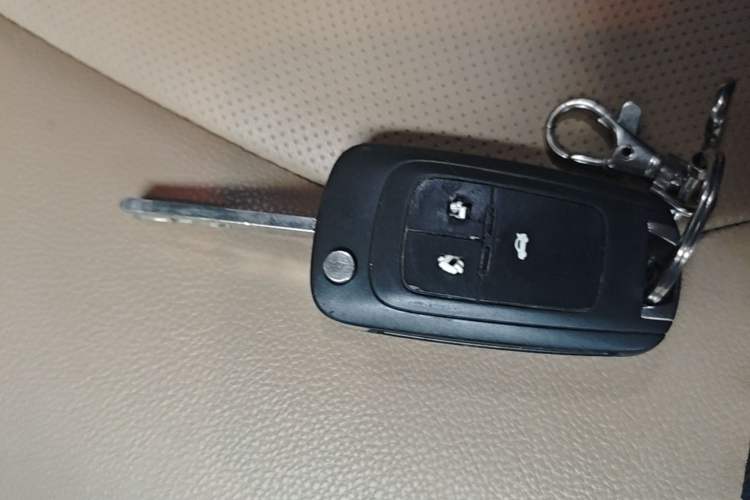 Used Chevrolet Monza 2022 320 Automatic Enjoyment Sunroof Version Vehicle Key